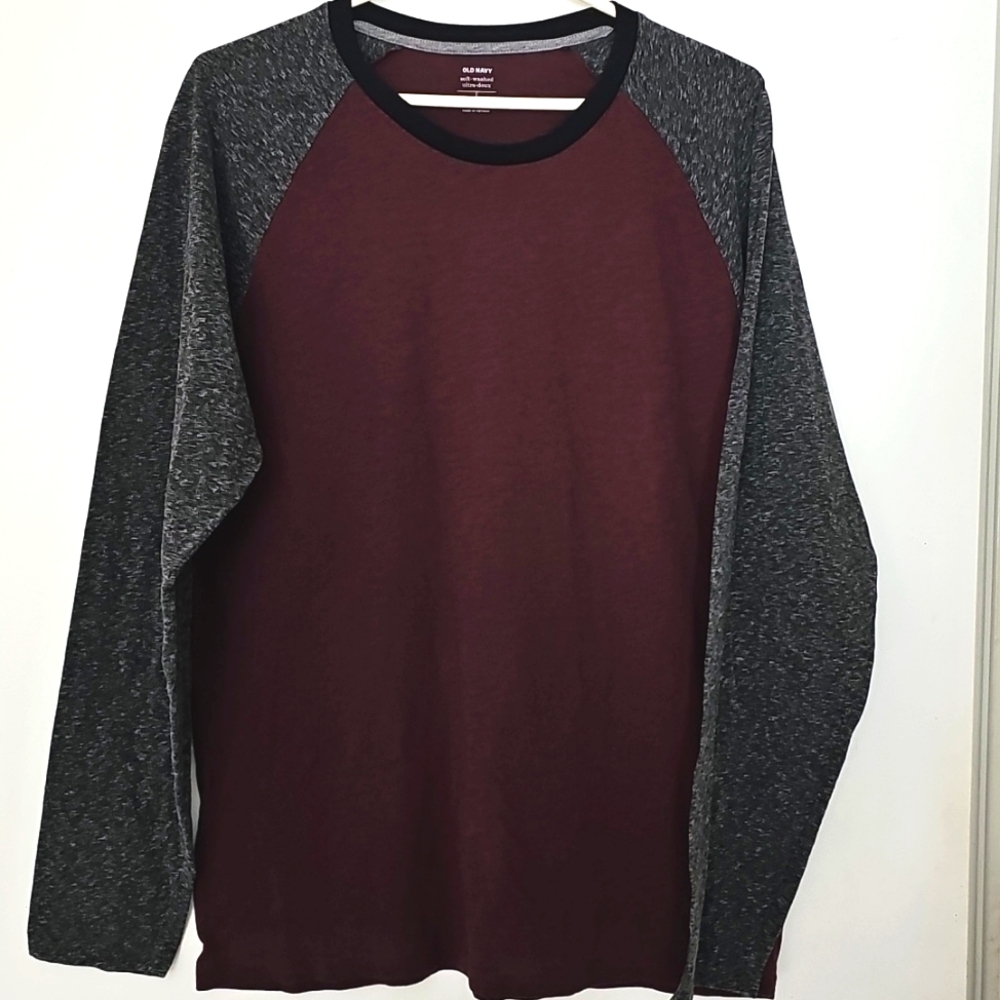 EUC Mens OldNavy Burgundy & Grey - Size Large - Raglan Sleeve Longsleeve Tee